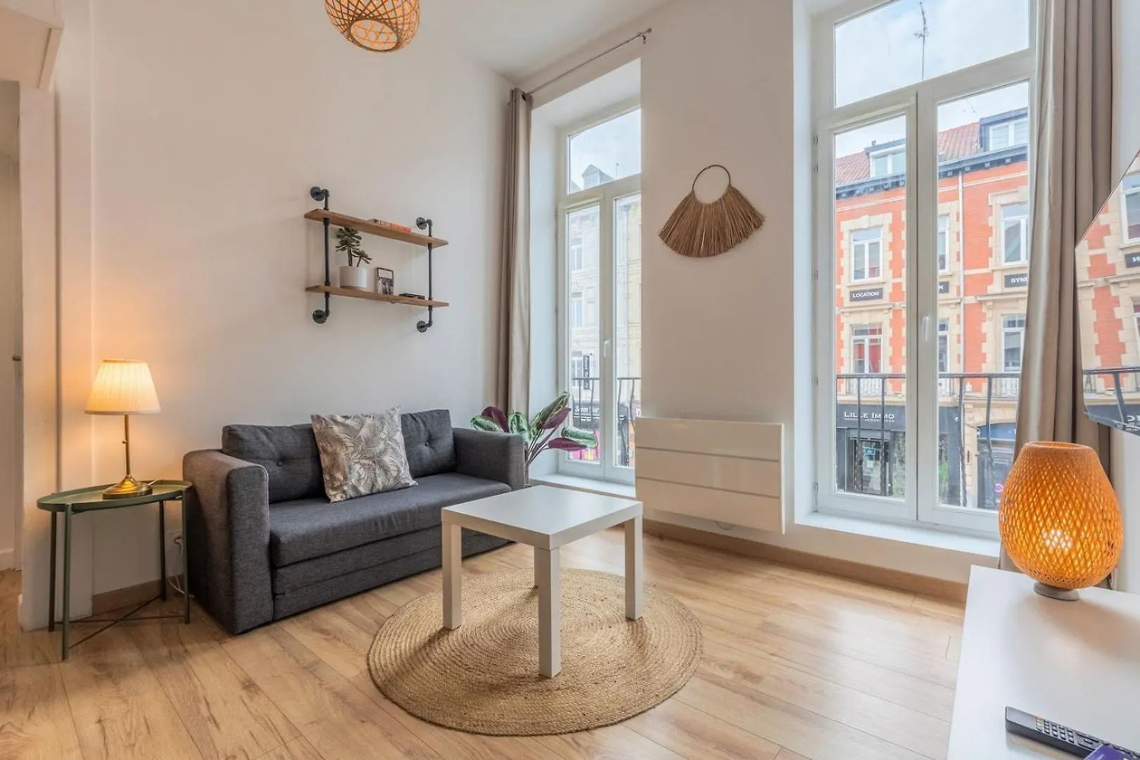 1 Bedroom Apartment Near Catholic University Lille 0*,  France