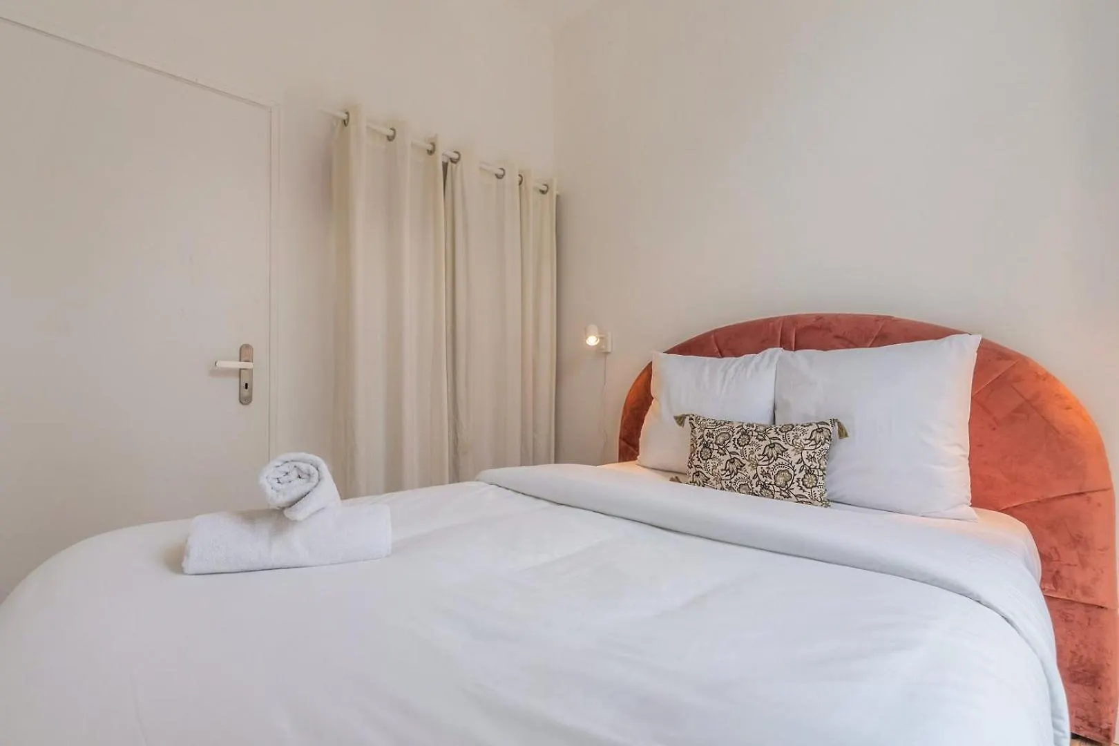 1 Bedroom Apartment Near Catholic University Lille