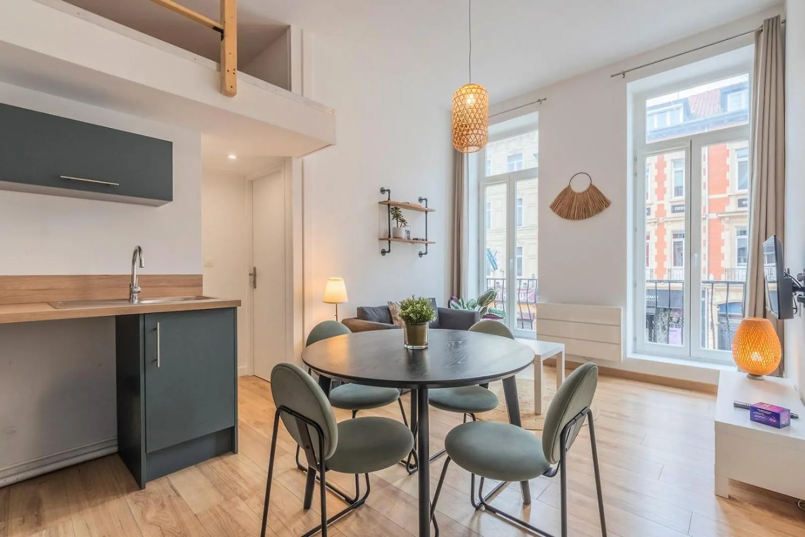 1 Bedroom Apartment Near Catholic University Lille 0*,